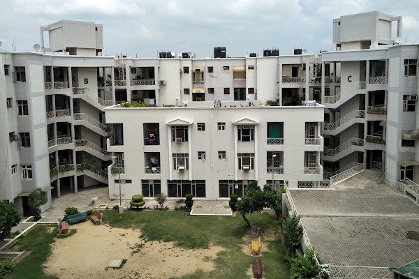 City Centre Apartment Fimg
